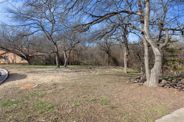 325 Arapaho E, Sherman, TX 75092