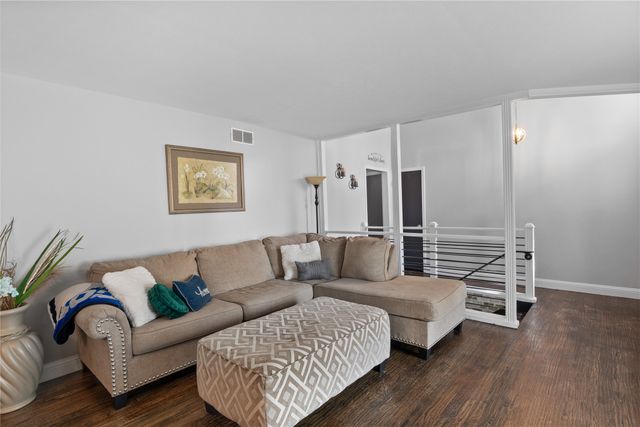 325 Arapaho E, Sherman, TX 75092