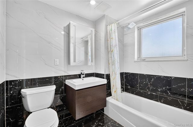 142-38 37th Avenue 9F, Flushing, NY 11354