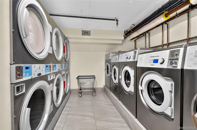 142-38 37th Avenue 9F, Flushing, NY 11354