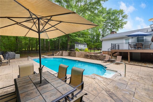 404 S Old Mill Road, Seneca, SC 29678