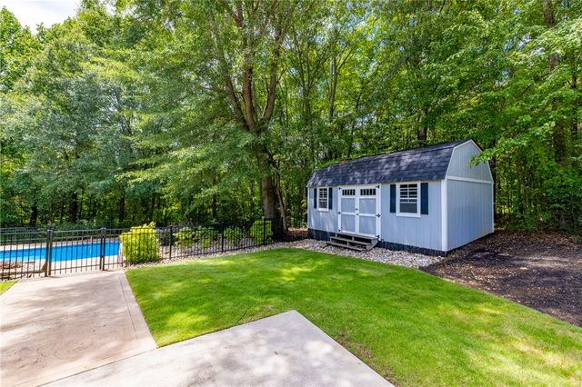 404 S Old Mill Road, Seneca, SC 29678