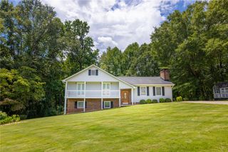 404 S Old Mill Road, Seneca, SC 29678