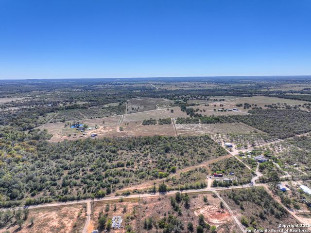 1011 Twin Creeks, Seguin, TX 78155