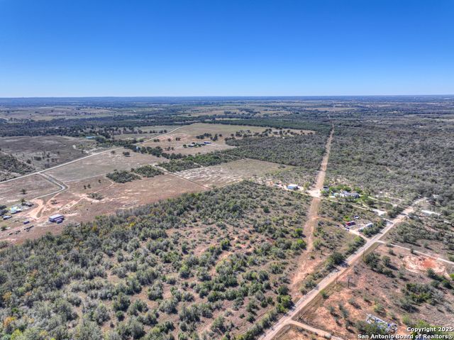 1011 Twin Creeks, Seguin, TX 78155