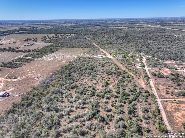 1011 Twin Creeks, Seguin, TX 78155