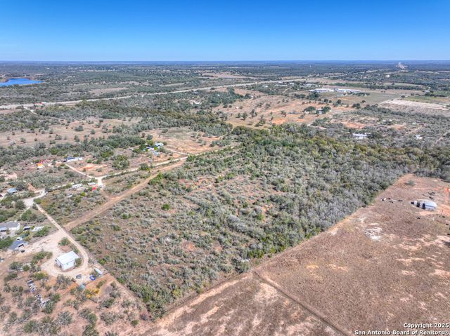 1011 Twin Creeks, Seguin, TX 78155