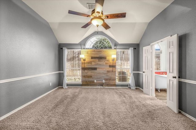 412 Cody Lane, Lewisville, TX 75067