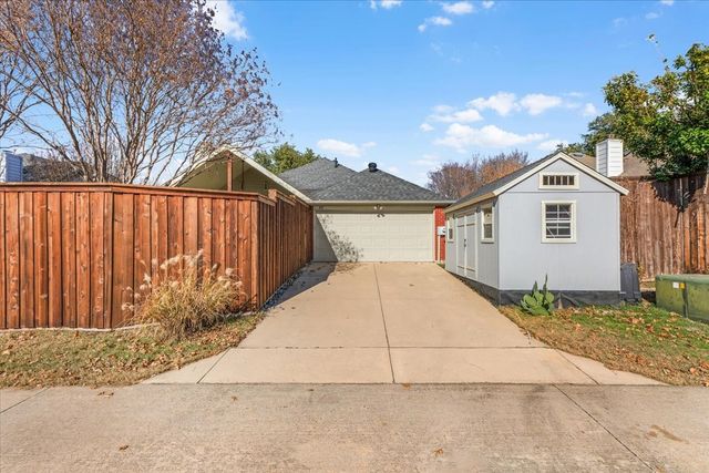 412 Cody Lane, Lewisville, TX 75067