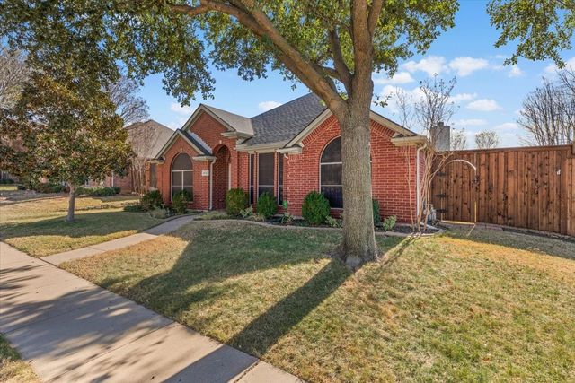 412 Cody Lane, Lewisville, TX 75067
