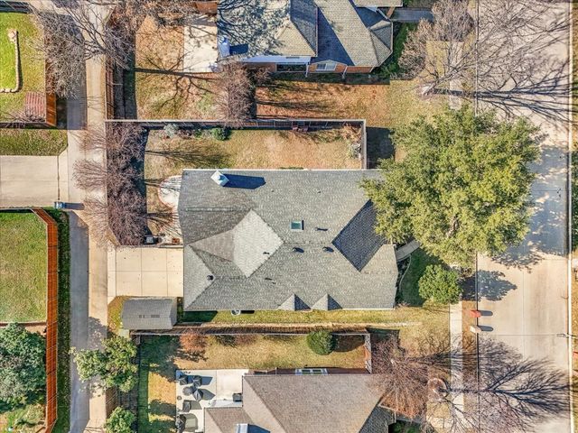 412 Cody Lane, Lewisville, TX 75067