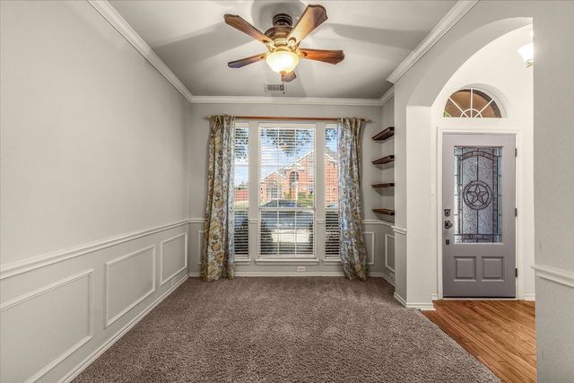 412 Cody Lane, Lewisville, TX 75067