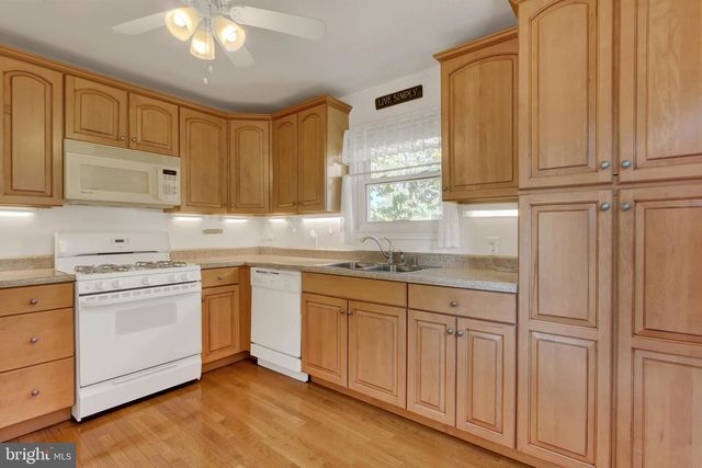 319 STONECASTLE AVE, Reisterstown, MD 21136