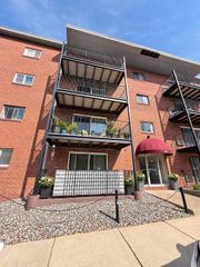 36 Bellvista 14A, Boston, MA 02135