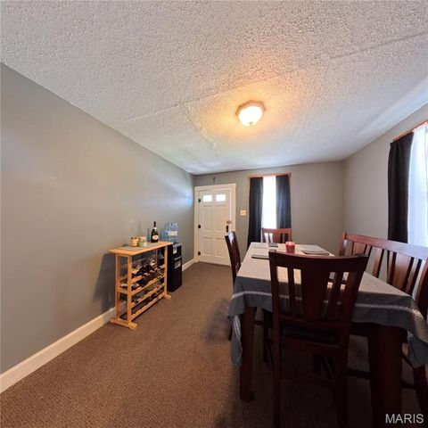 408 E Washington Street, O'fallon, IL 62269