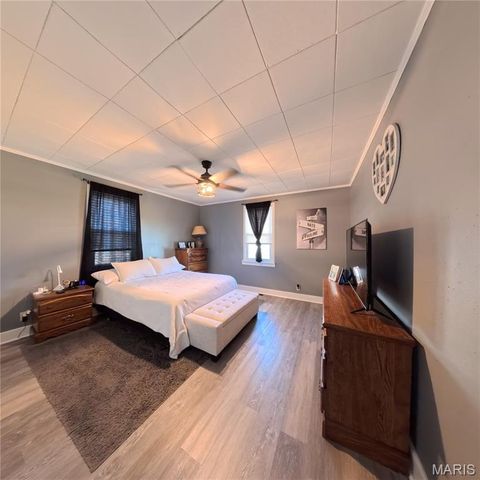 408 E Washington Street, O'fallon, IL 62269