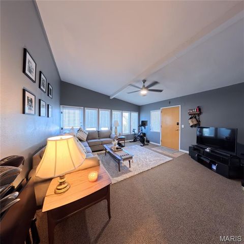 408 E Washington Street, O'fallon, IL 62269