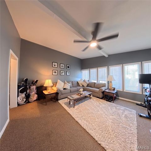 408 E Washington Street, O'fallon, IL 62269