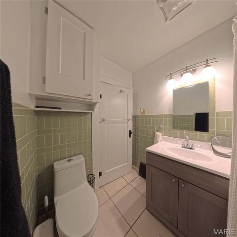 408 E Washington Street, O'fallon, IL 62269