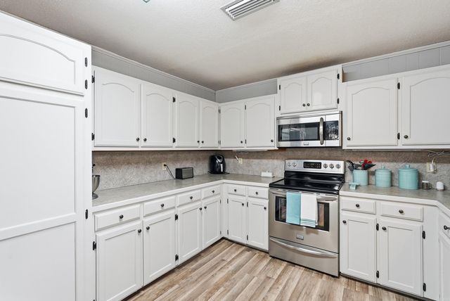 110 Cliff Court, Fairfield Bay, AR 72088