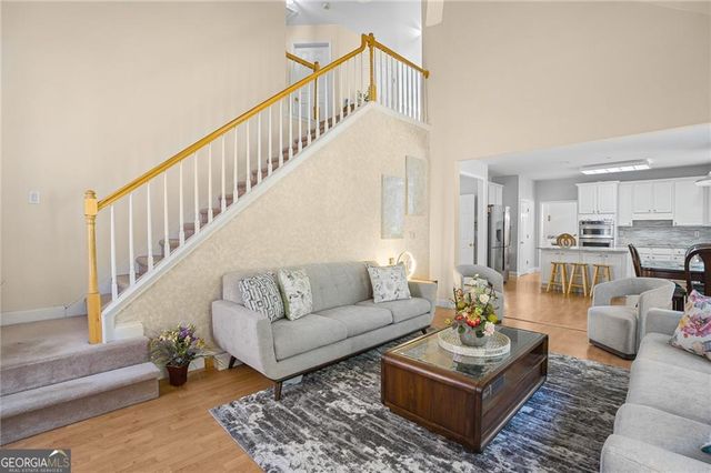 3884 Meandering Way SW, Lilburn, GA 30047