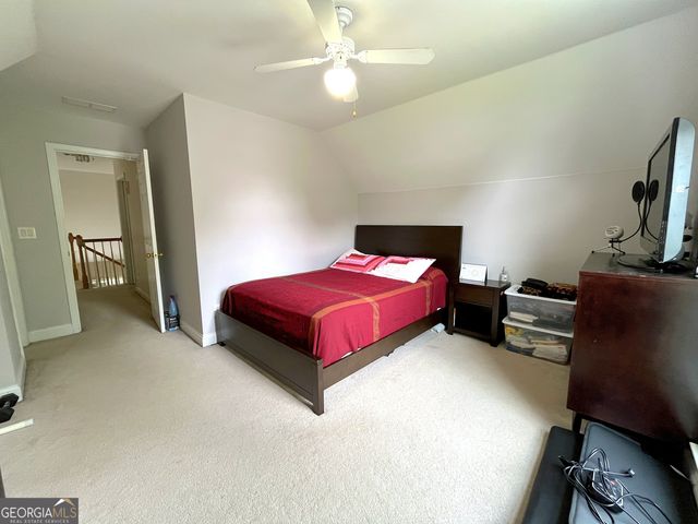 3884 Meandering Way SW, Lilburn, GA 30047