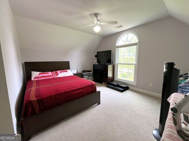 3884 Meandering Way SW, Lilburn, GA 30047