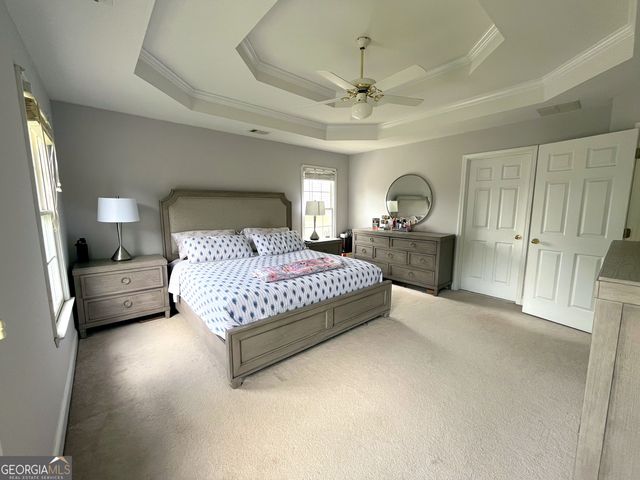 3884 Meandering Way SW, Lilburn, GA 30047