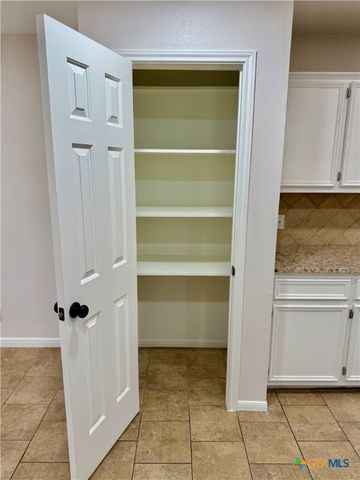 210 Stone Gate Drive, Victoria, TX 77904