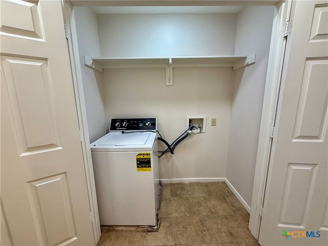 210 Stone Gate Drive, Victoria, TX 77904