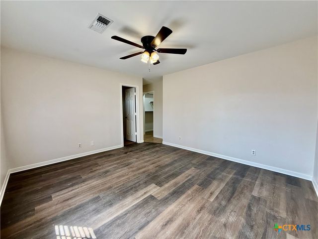 210 Stone Gate Drive, Victoria, TX 77904