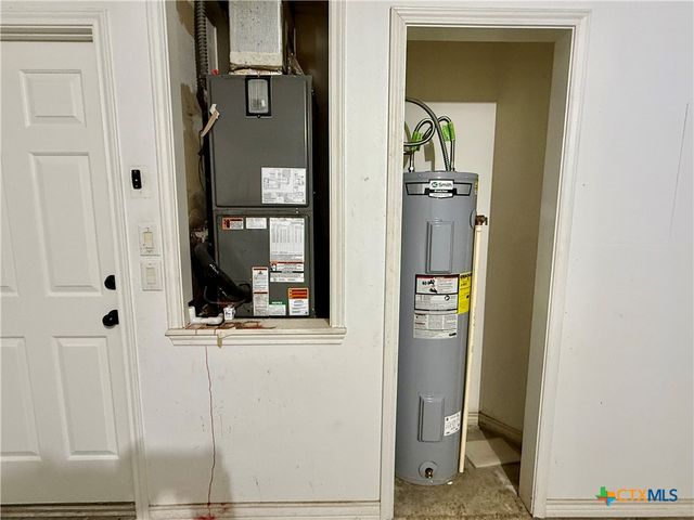 210 Stone Gate Drive, Victoria, TX 77904