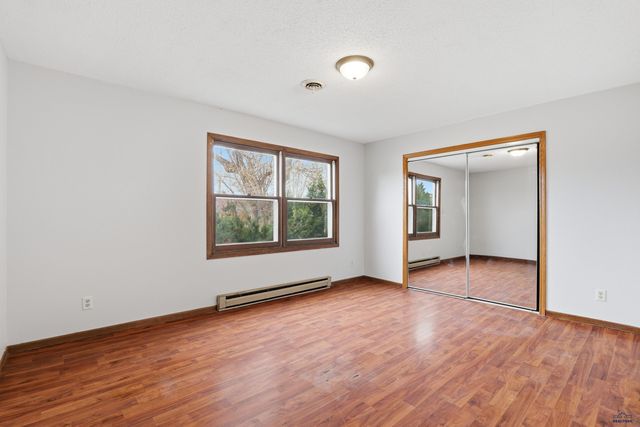 1235 ENNEN DR, Rapid City, SD 57703