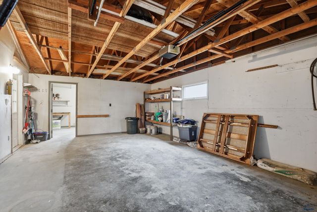 1235 ENNEN DR, Rapid City, SD 57703