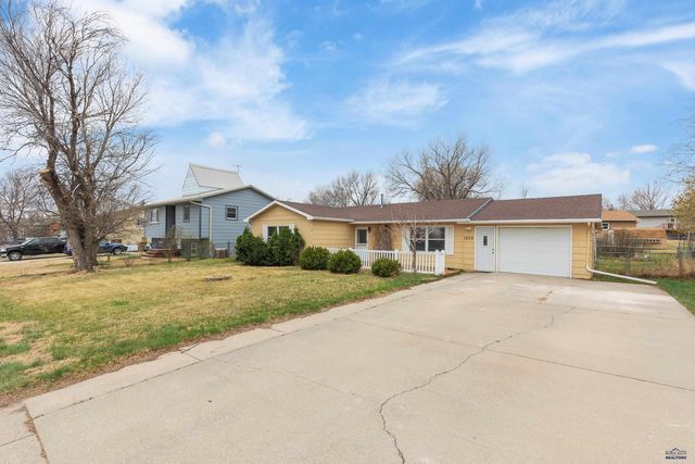 1235 ENNEN DR, Rapid City, SD 57703