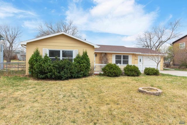 1235 ENNEN DR, Rapid City, SD 57703