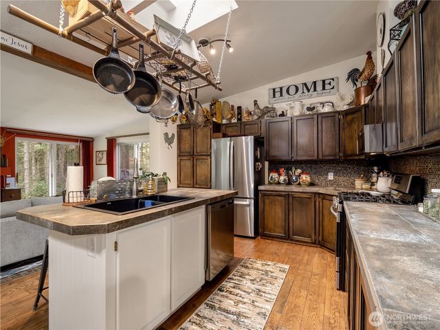 19816 30th Street SW, Lakebay, WA 98349