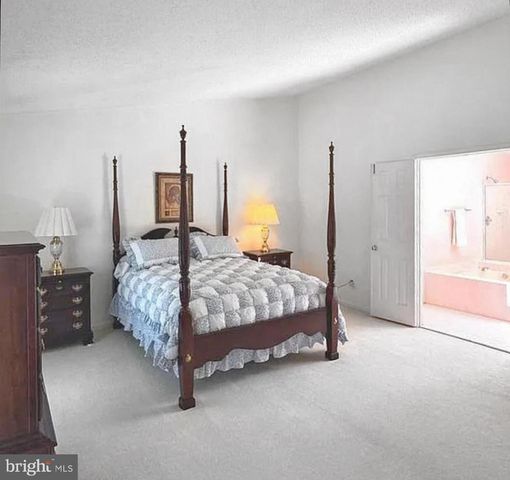 13220 OAK FARM DR, Woodbridge, VA 22192