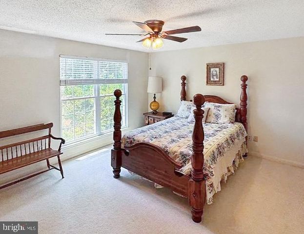 13220 OAK FARM DR, Woodbridge, VA 22192