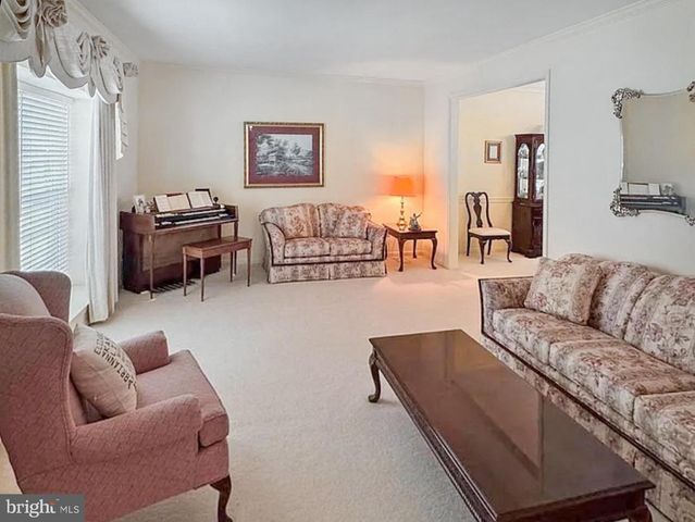 13220 OAK FARM DR, Woodbridge, VA 22192