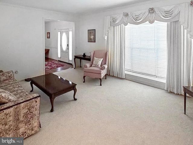 13220 OAK FARM DR, Woodbridge, VA 22192
