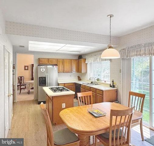 13220 OAK FARM DR, Woodbridge, VA 22192