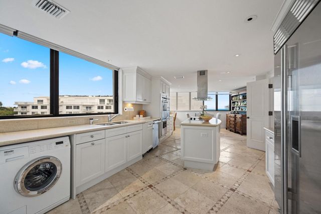 150 N Ocean Boulevard Ph3, Palm Beach, FL 33480