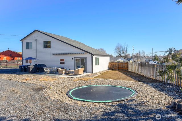 326 N Clark Road, Moses Lake, WA 98837