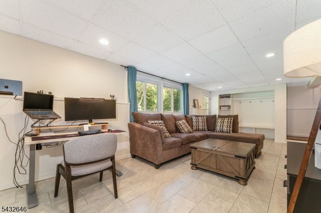 129 Chestnut St, Bridgewater Twp., NJ 08807