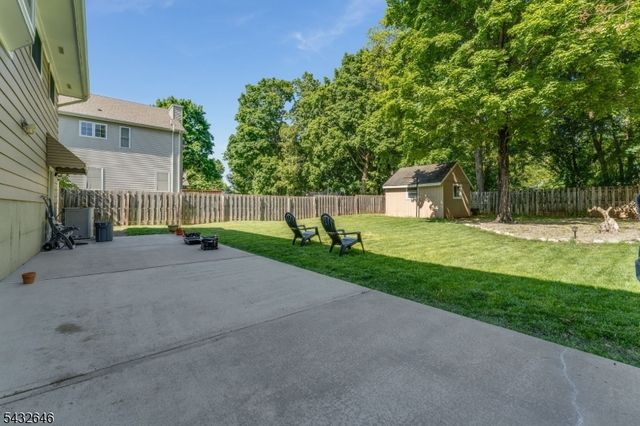 129 Chestnut St, Bridgewater Twp., NJ 08807