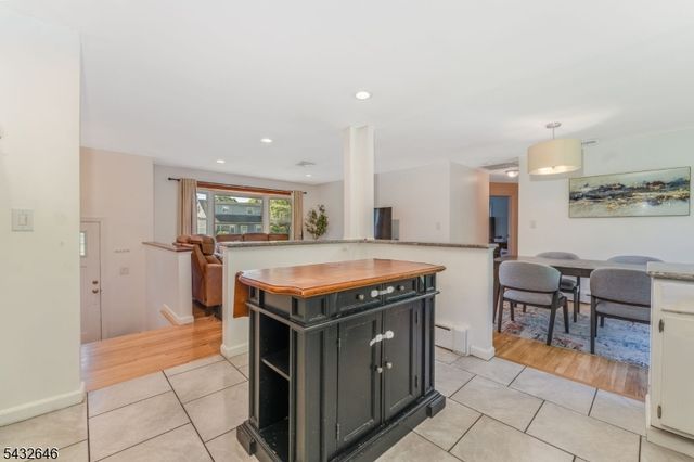 129 Chestnut St, Bridgewater Twp., NJ 08807