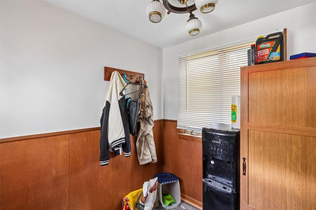 410 Douglas Avenue, Des Moines, IA 50313