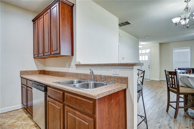 509 Nesbit DR, Chesapeake, VA 23323