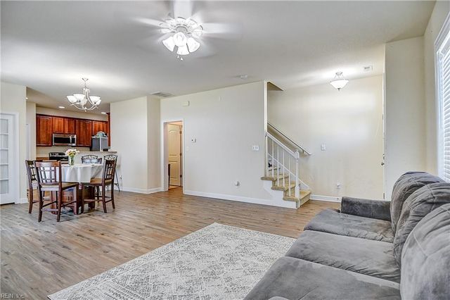 509 Nesbit DR, Chesapeake, VA 23323